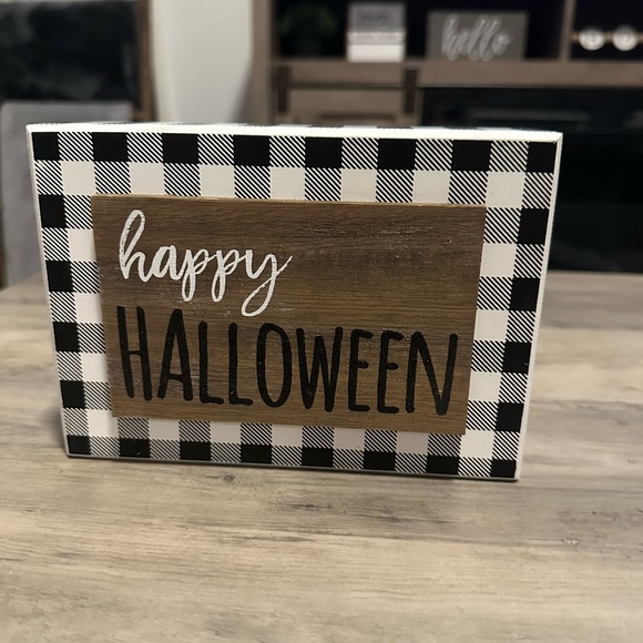 Kirklands Halloween Decor Sign - Picture 1 of 1